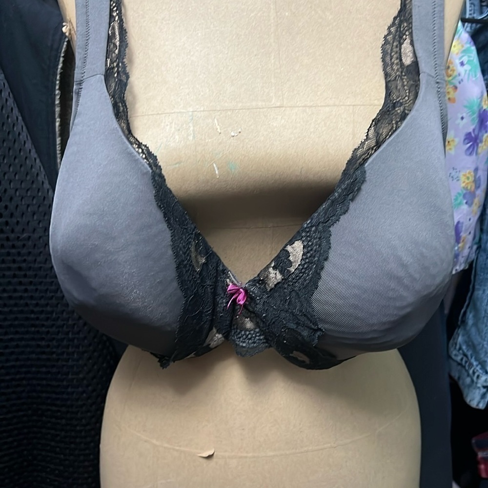 Cacique lightly lined full coverage grey bra size 40DD